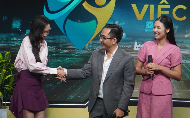 Đạo diễn Hoàng Công Cường tuyển dụng người đẹp trên sóng ''Tọa độ việc làm''